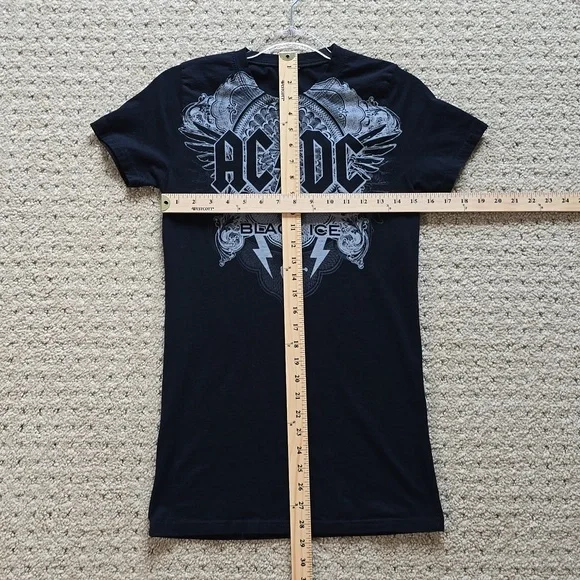 Vintage AC/DC Black Ice Tour Ladies Tee Size S/M - Picture 3 of 5